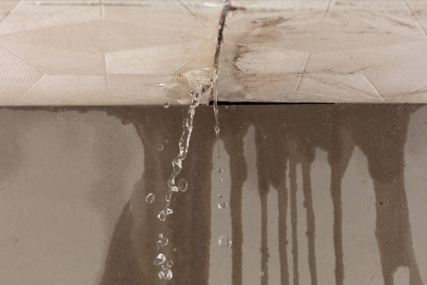 Professional Burst Pipe Cleanup technician working in Blackwell, OK
